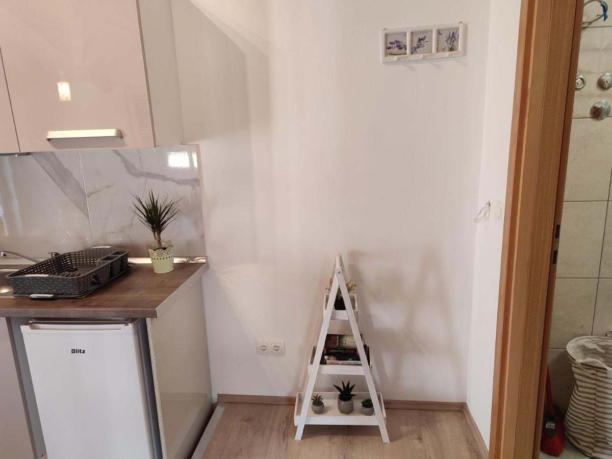 Apartments Pulic - Hizvo