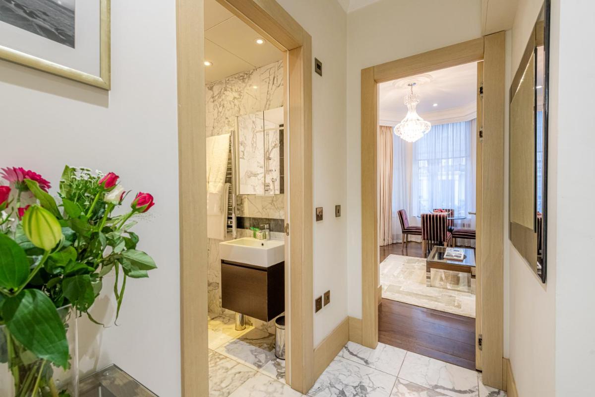 Claverley Court Apartments Knightsbridge - Hizvo