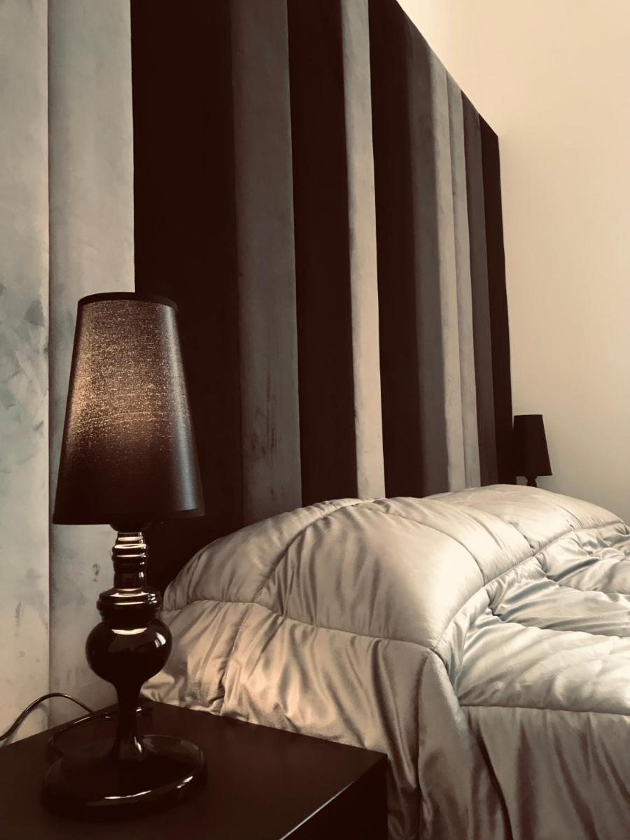 Motta Palace Apartments & Rooms - Housity
