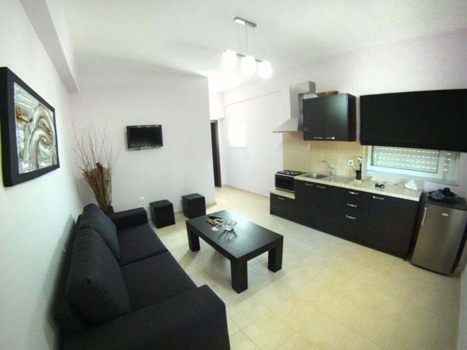 Spilios Apartment - Hizvo