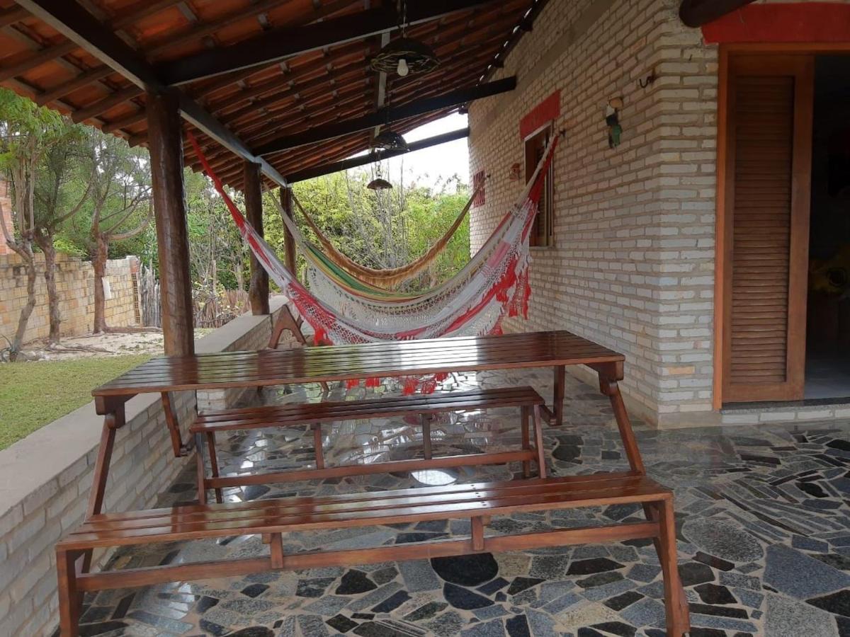 Casa Rústica Inteira para 10 pessoas - Praia do Coqueiro, Luís Correia, Piauí, Brasil - Housity