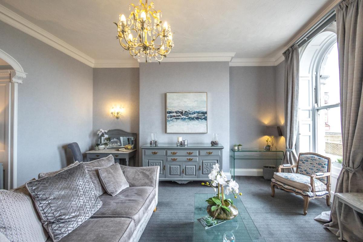 Gloucester House - Housity