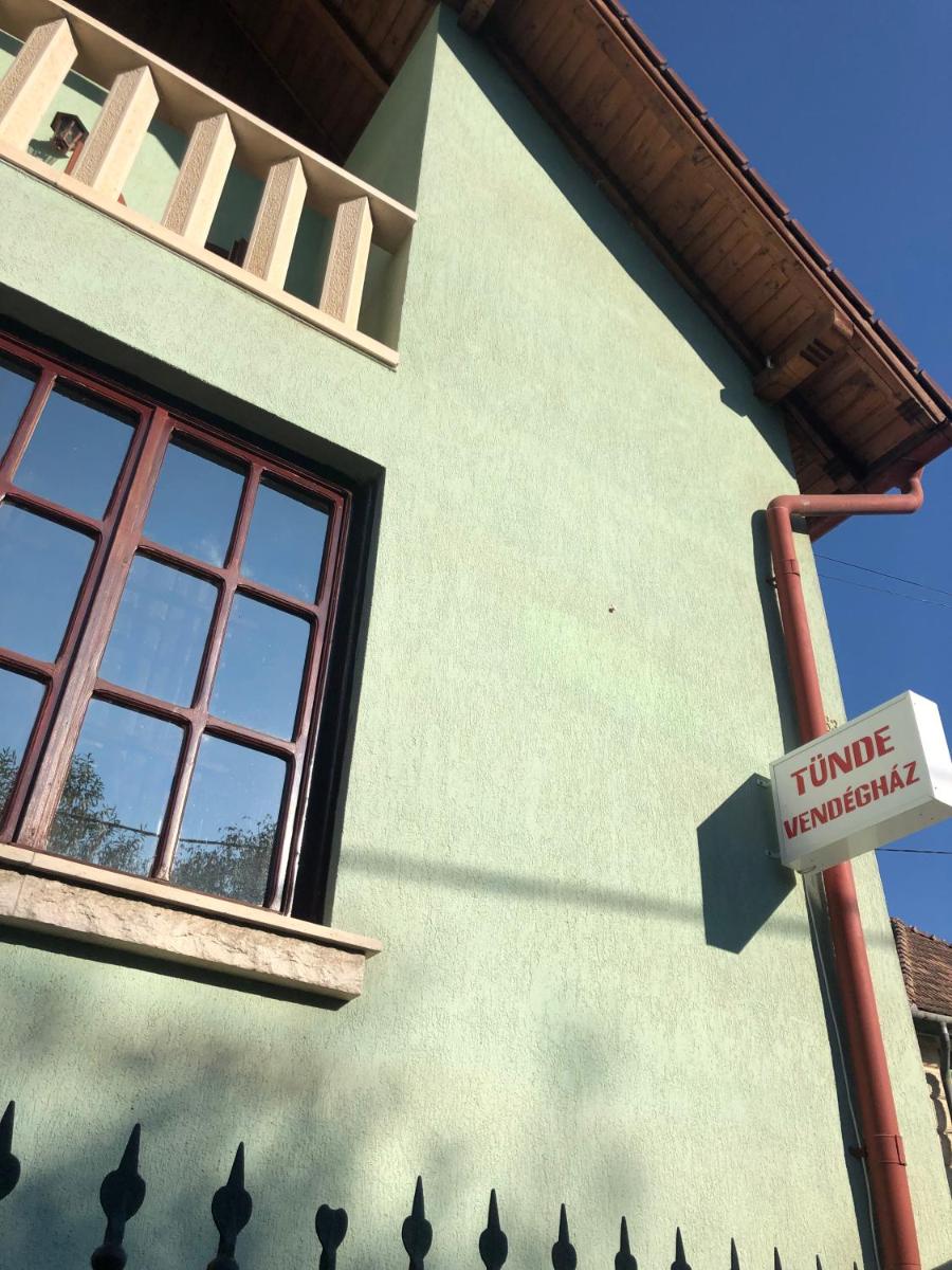 Tünde Vendégház - Housity