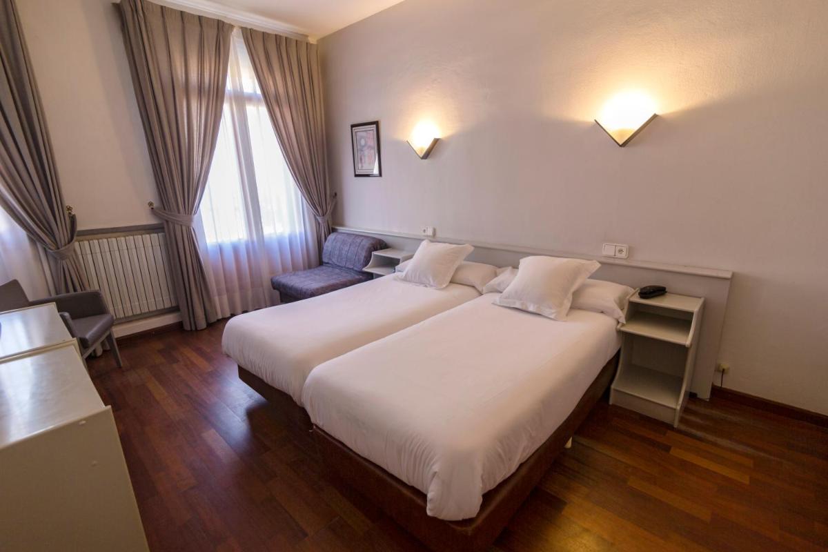 Hospedium Hotel Lleida - Housity