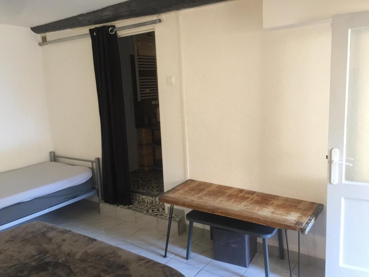 Appartement sur cour, en rez de chaussée, CLIM - Housity