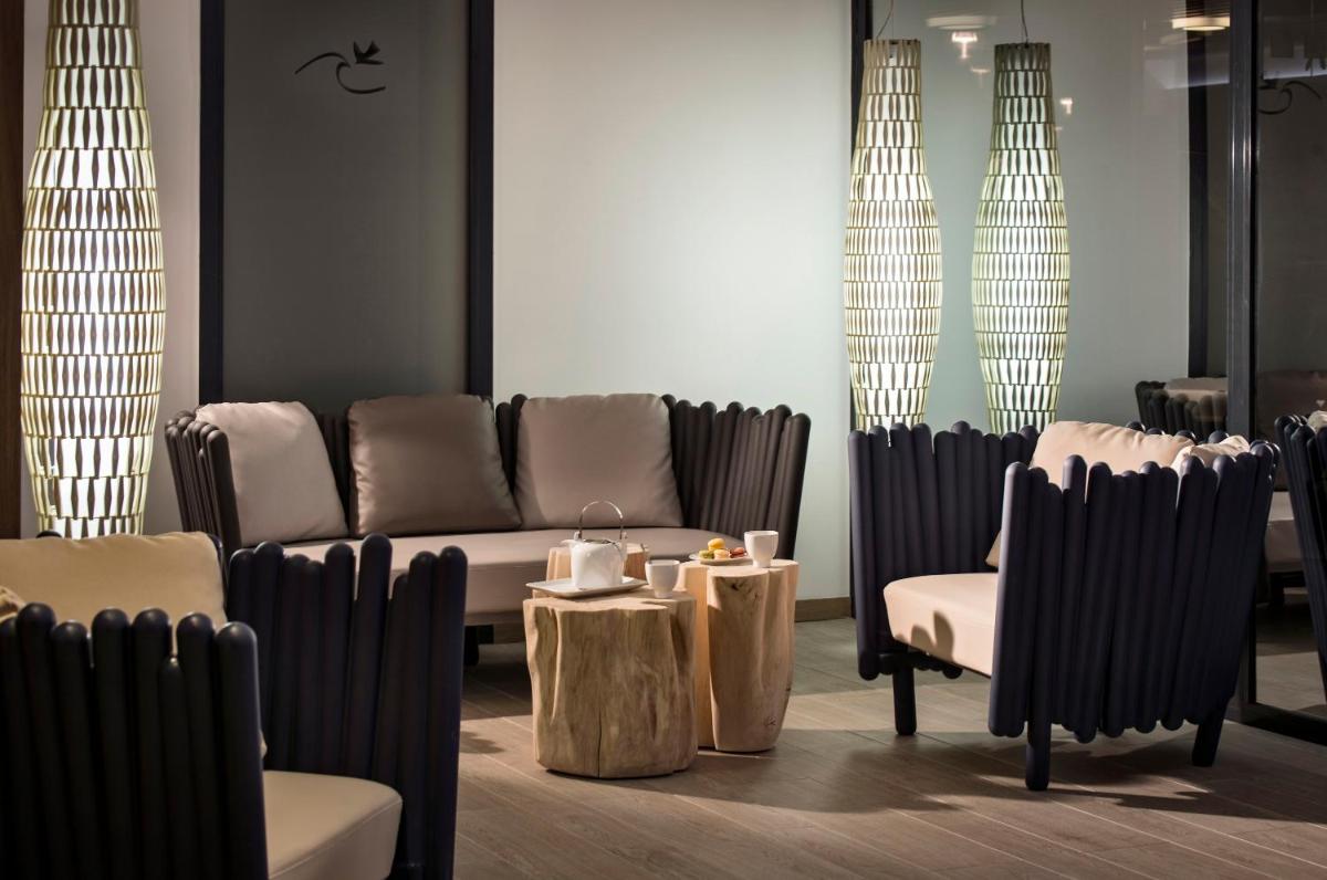 Coin salon dans l'établissement Thalasso Concarneau Spa Marin Resort