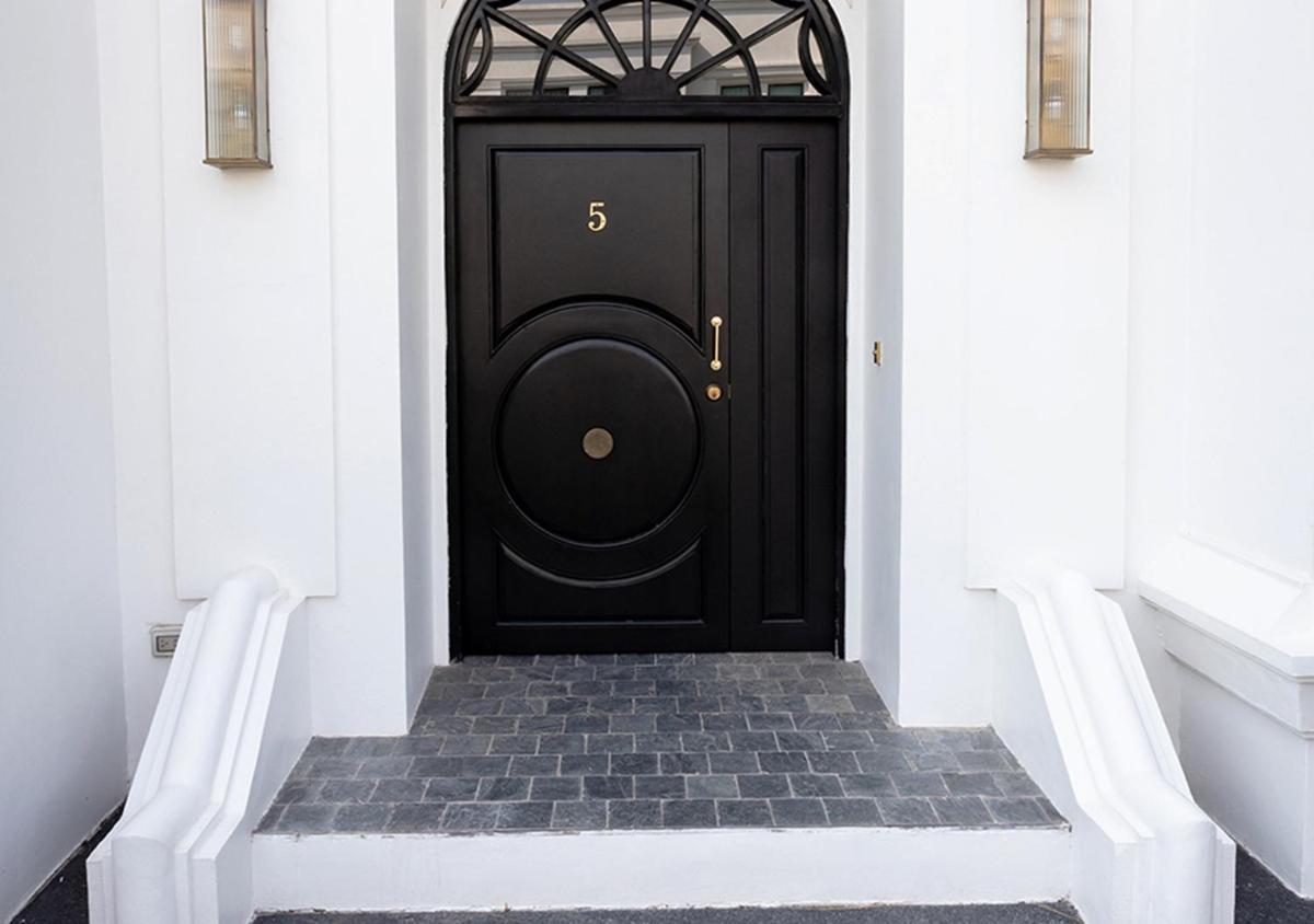 Luxury Town-House - Housity