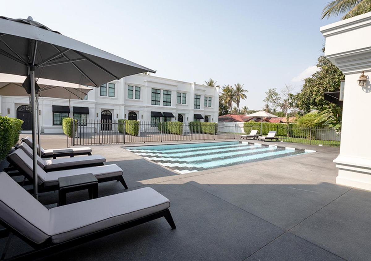 Luxury Town-House - Housity