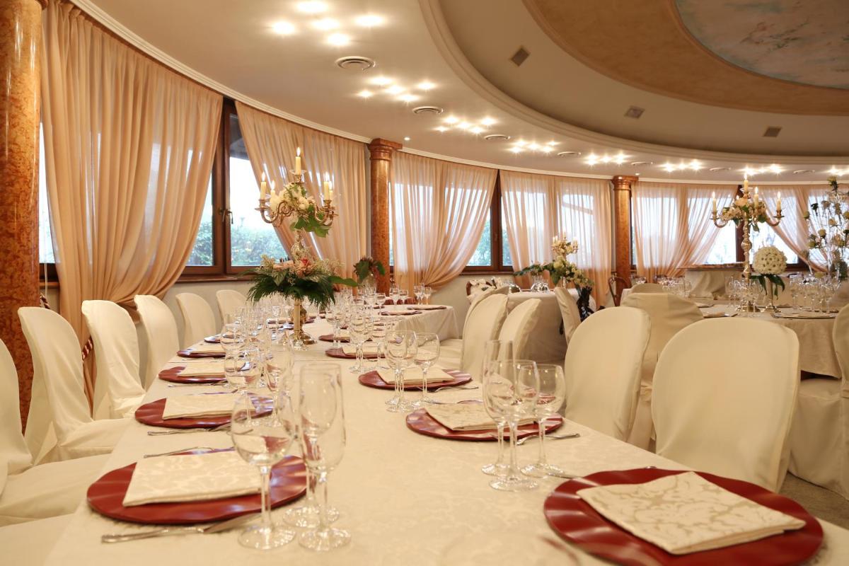 Hotel Mazzoleni - Housity