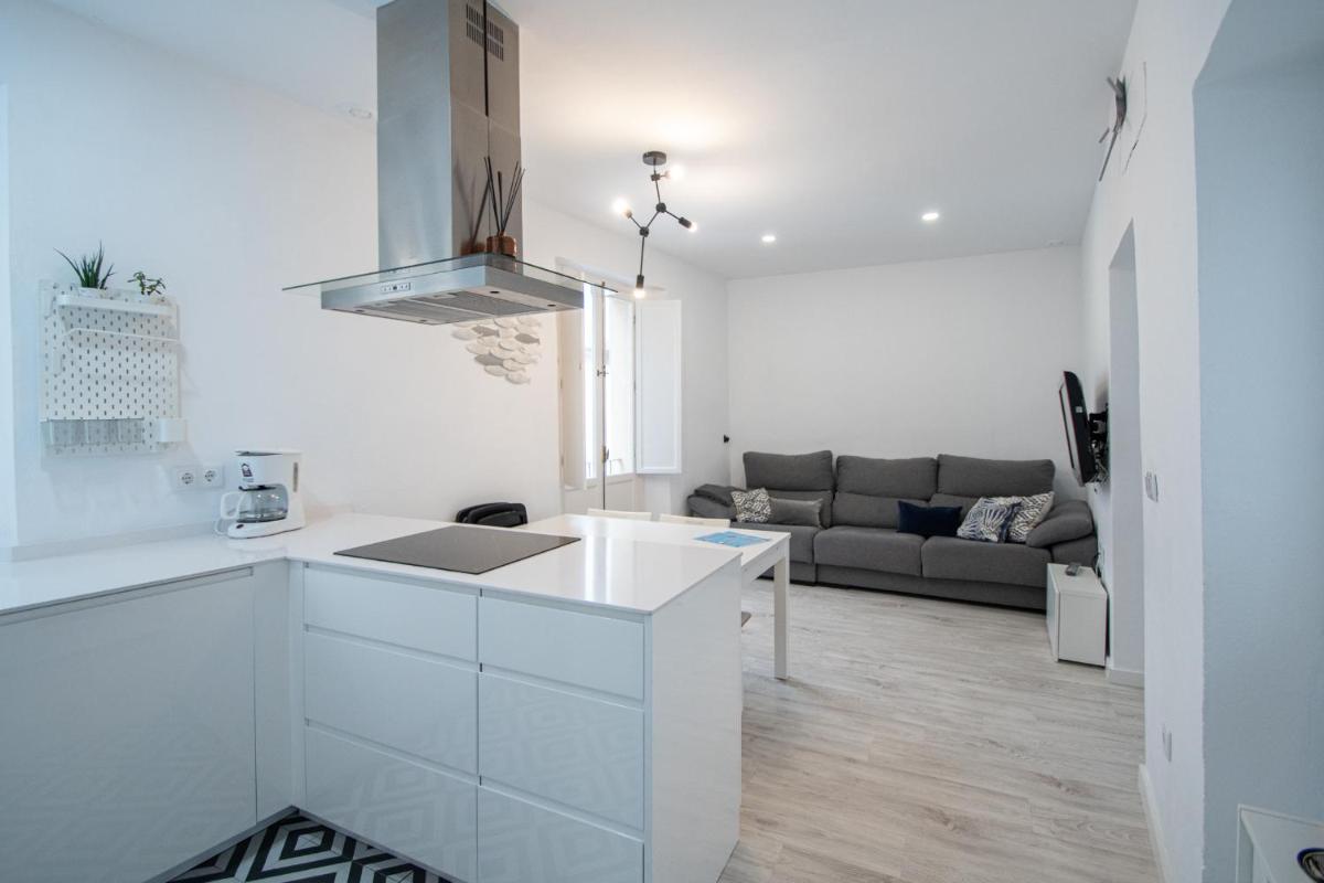Apartamento Las Lectoras de Cadiz - Housity