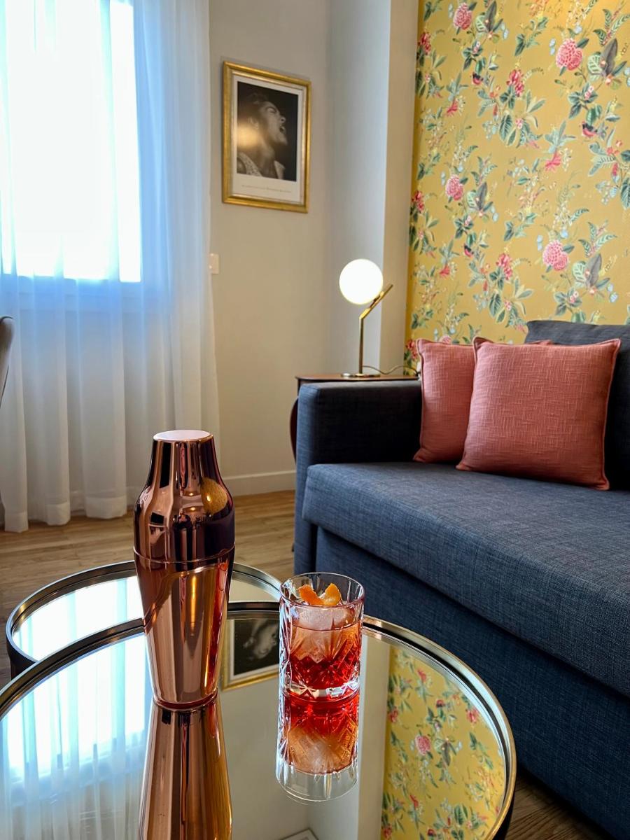 Mrs Holiday Apartment - Housity