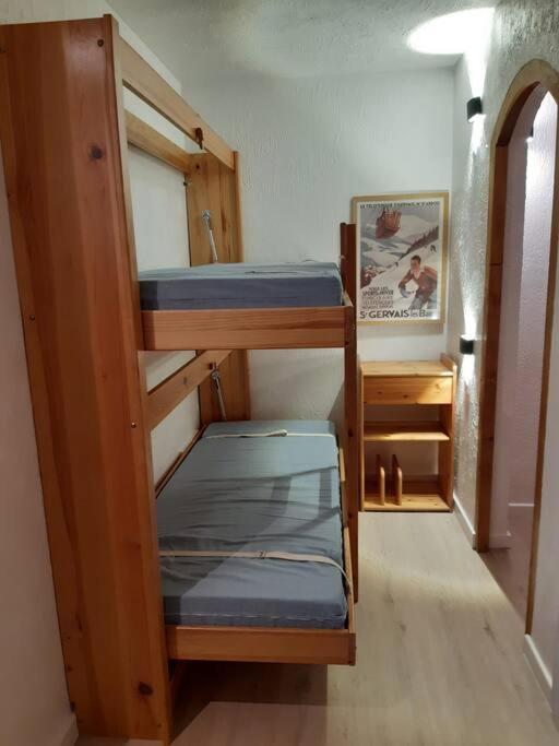Appartement meublé avec vue sur les montagnes et piscine l'été - Housity