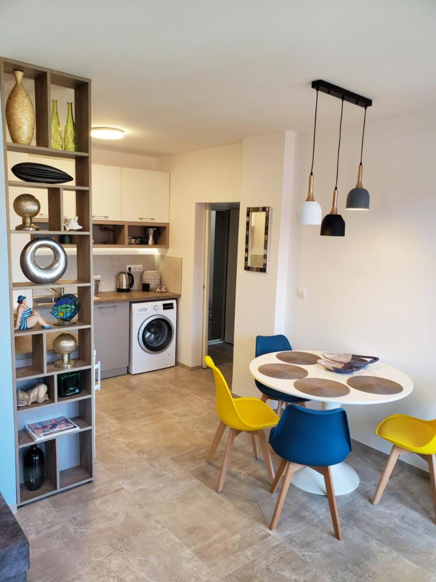 Obzor Tatyana Apartments The Wave - Housity