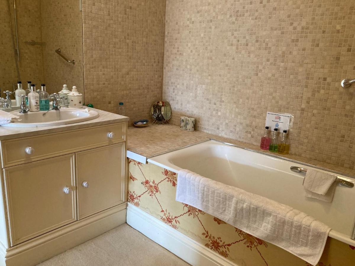 Mickley Bed and Breakfast - Housity