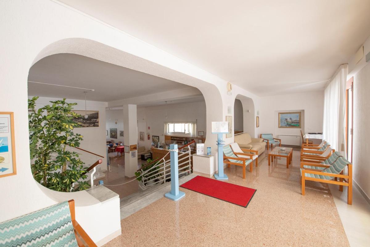 Albergo La Sirenella - Housity