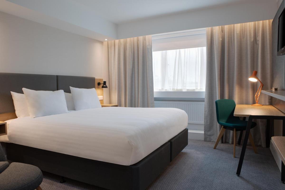 Holiday Inn Bolton Centre, an IHG Hotel - Housity