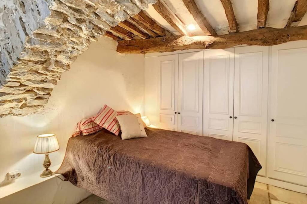 Valbonne Village House With AC & Sunny Roof Terrace - Housity