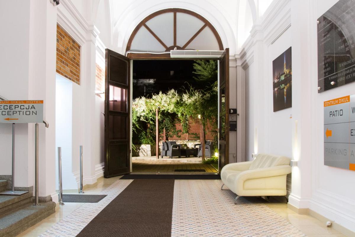 Hotel Dikul Market Square Wroclaw - Housity