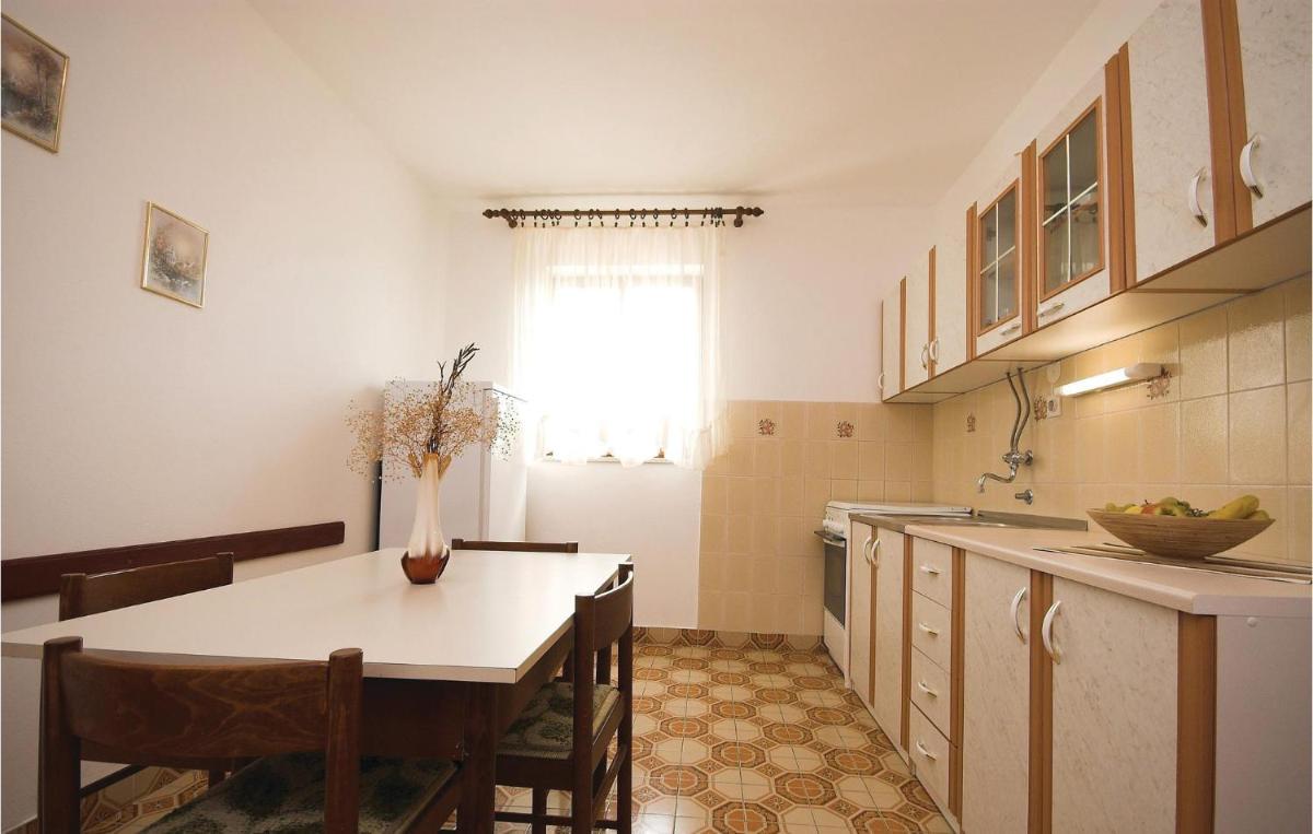Holiday Home Skrapavac Ii Br Vi - Housity