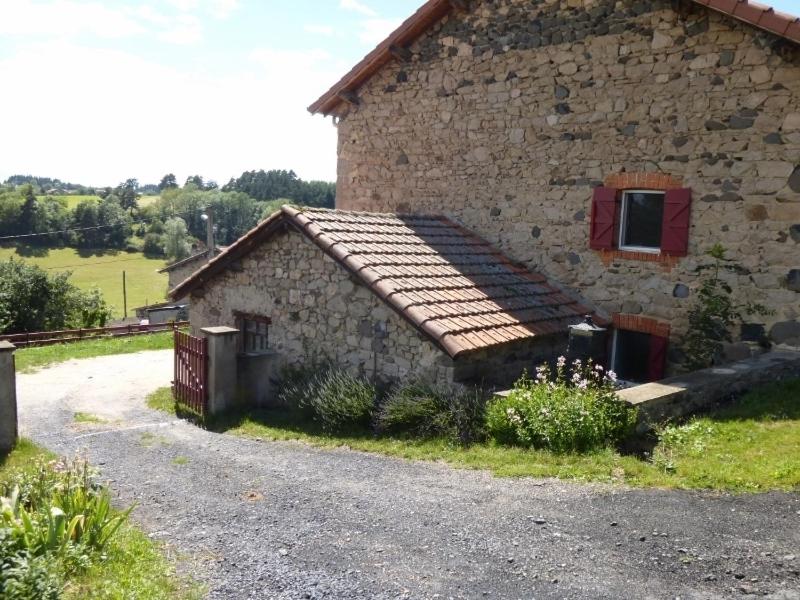 Au Nid d'hirondelles - Housity