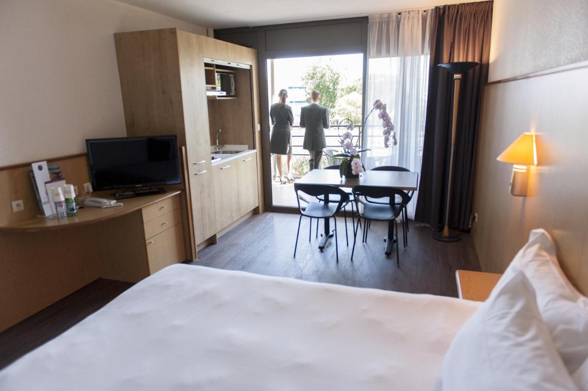 Cuisine ou kitchenette dans l'établissement Thalazur Antibes - Résidence & Spa
