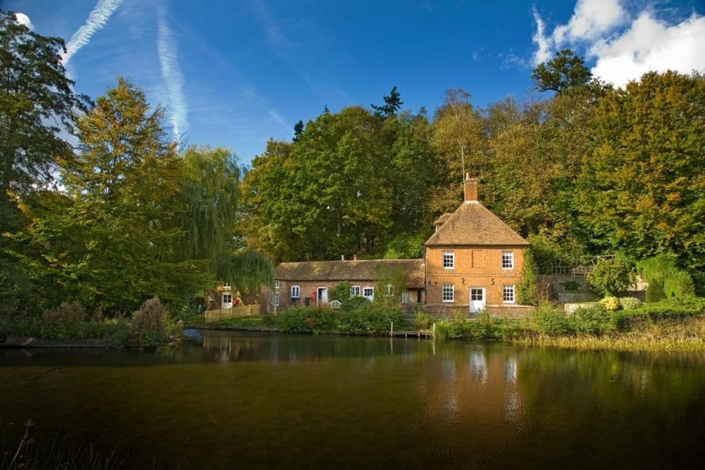 Leeds Castle Holiday Cottages - Housity