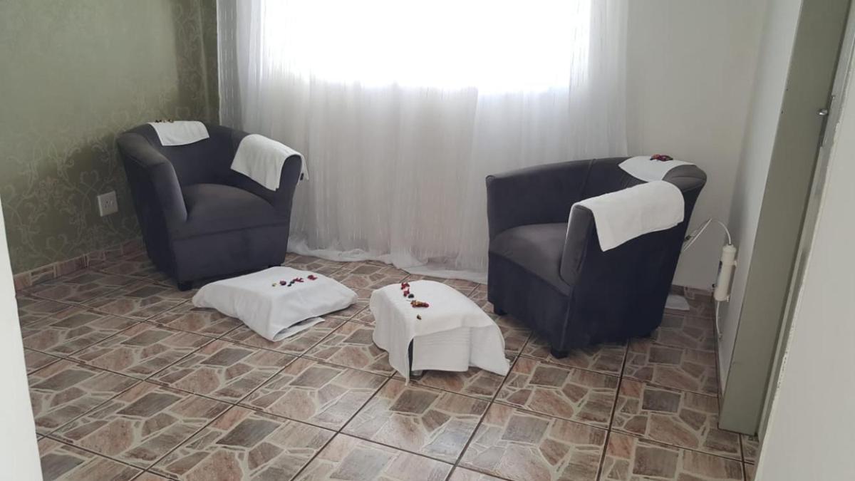 Suitetrails - Carnival View Guest Lodge and spa