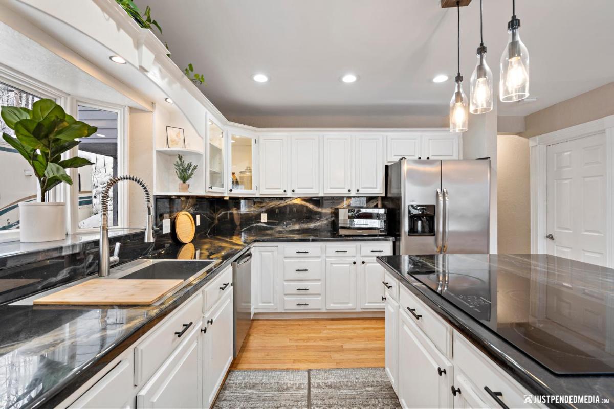 Portage Place Family Retreat - Housity
