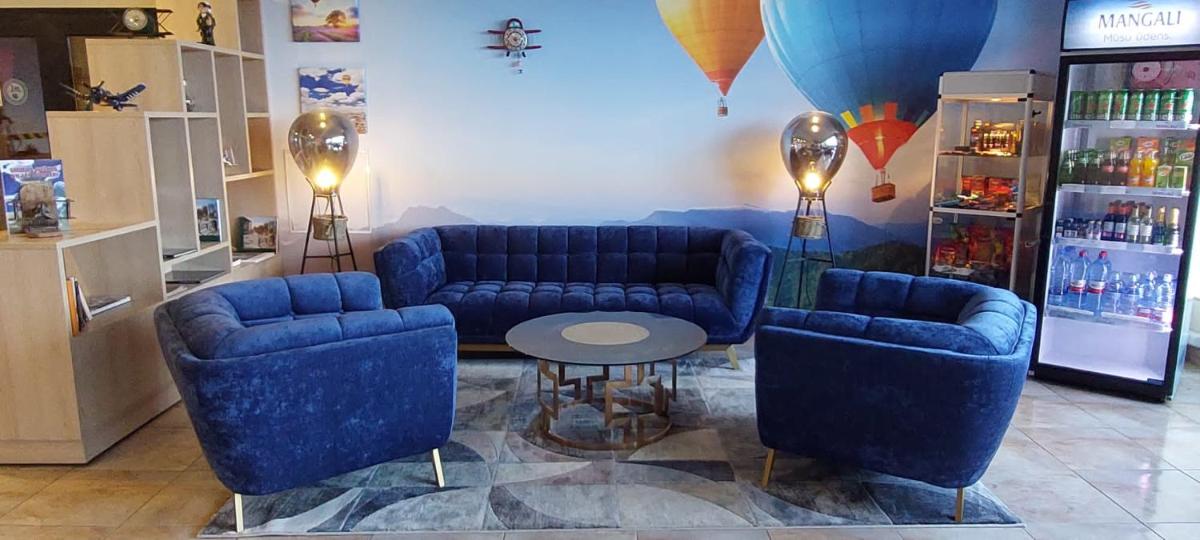Sky High Hotel Airport 200 meters from the terminal - Housity