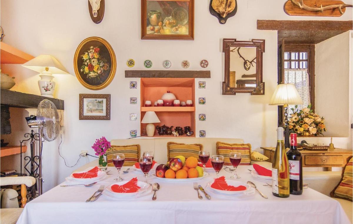Nice Home In Hornachuelos Córdoba - Housity