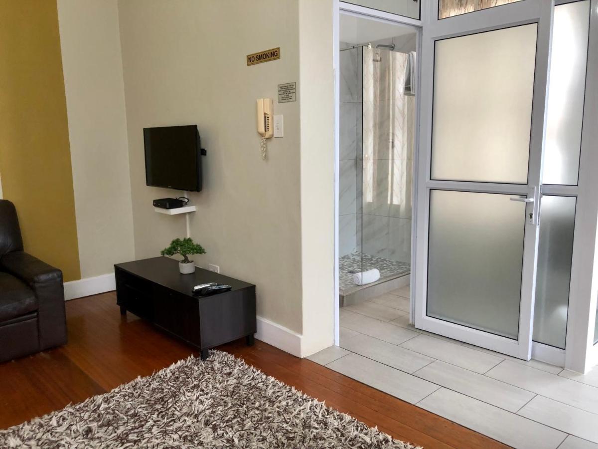 Musgrave Avenue Guest Lodge - Housity