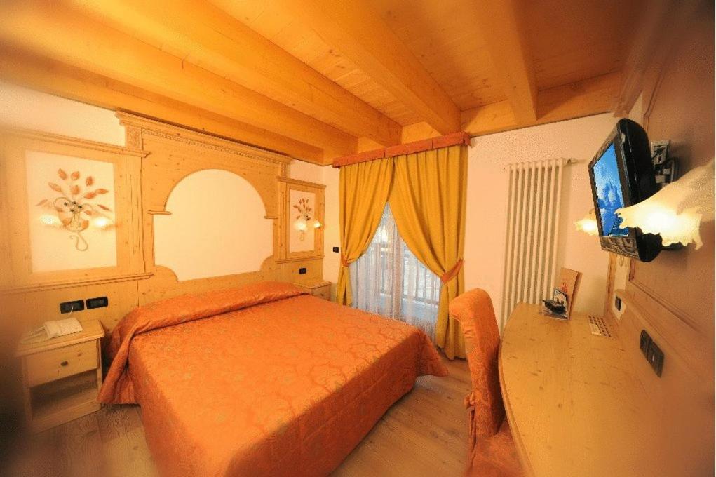 Hotel Garnì Il Giglio - Housity