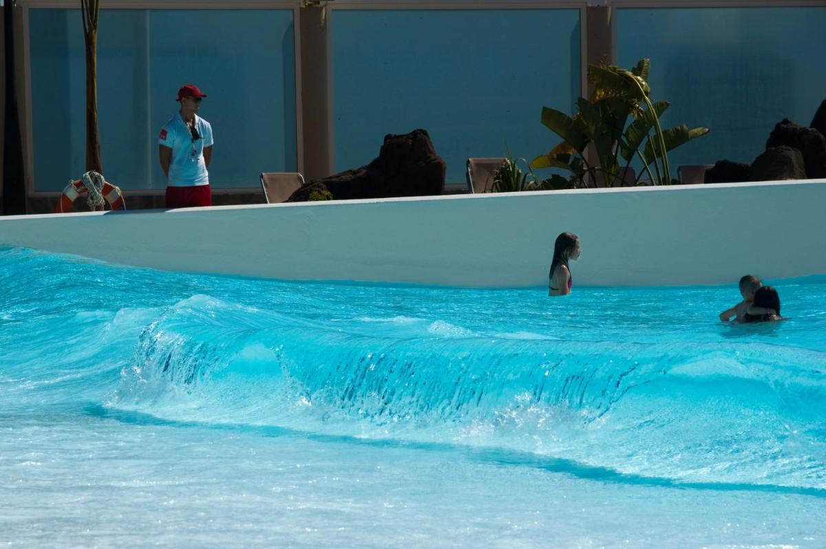 Clientes alojados en Relaxia Lanzasur Club - Aqualava Water Park