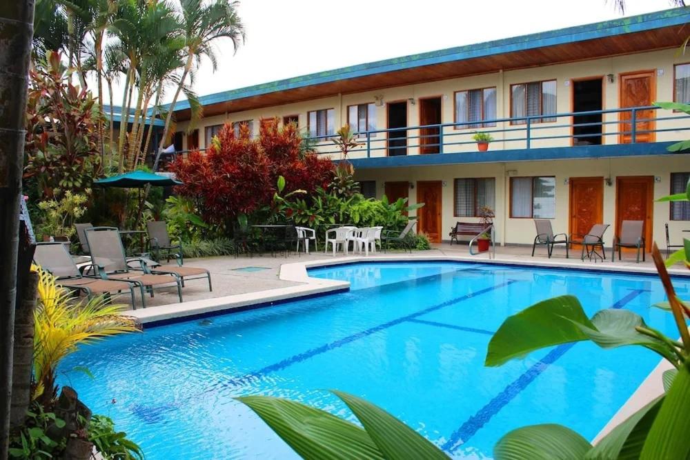 Hotel Ecological Inn - Housity