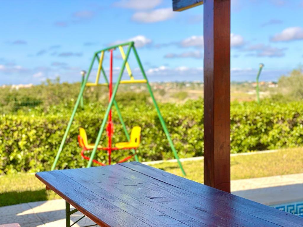 Casa de Campo LAGOA DOS SALGADOS - Housity