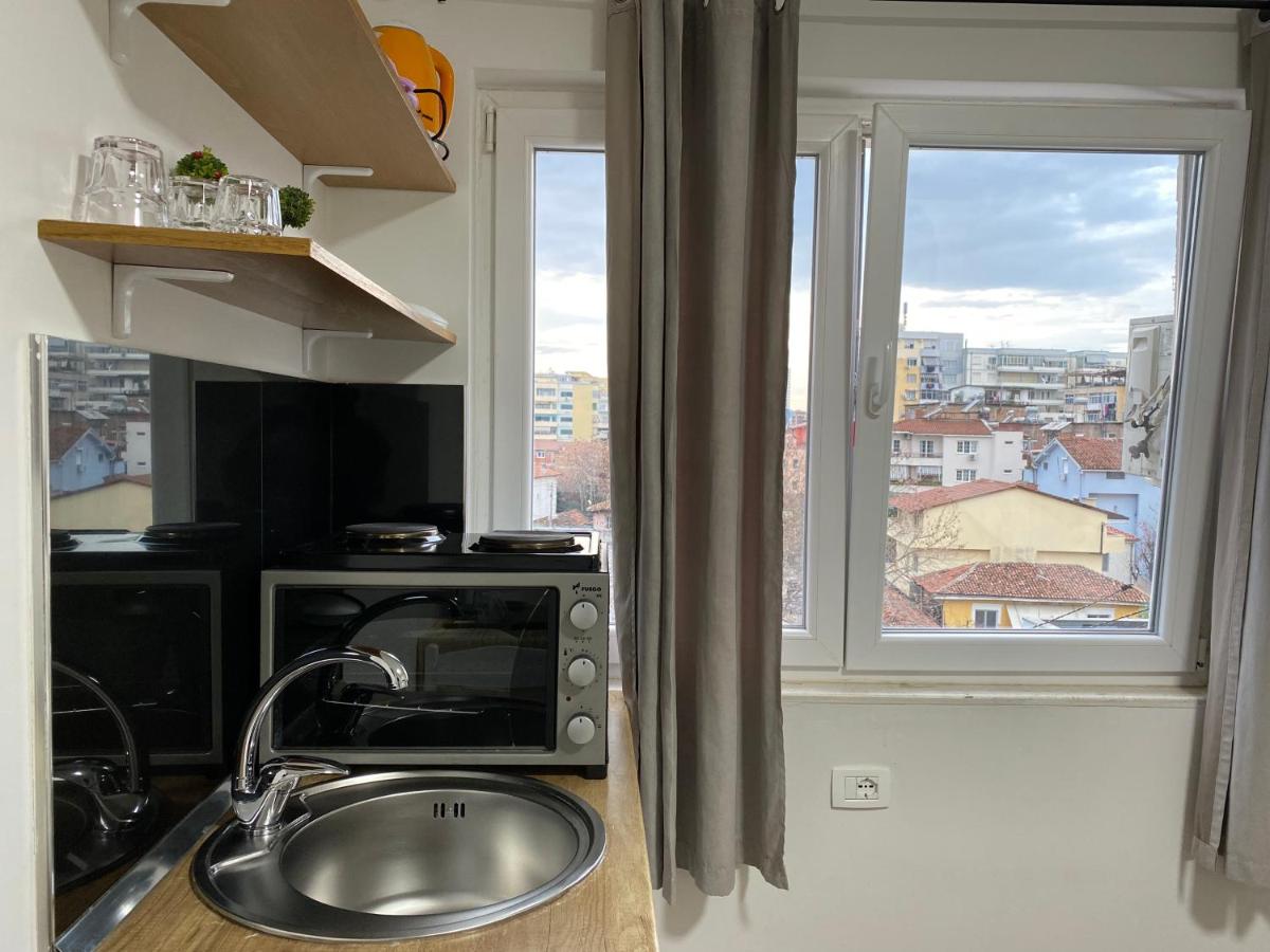 Suitetrails - Central Studio Apartments
