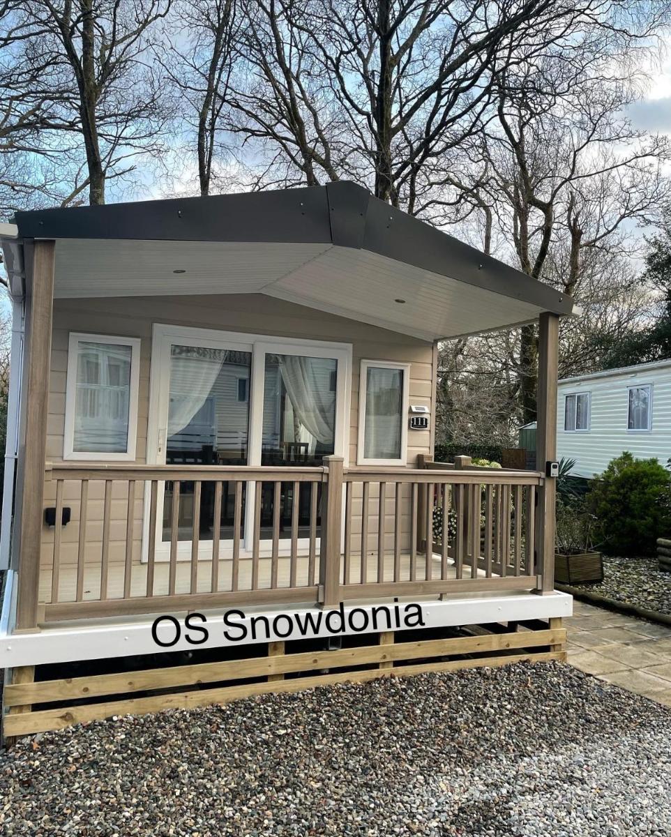 Snowdonia Holidays Caravan Hire - Aberdunant Park - 111 Silver Birch - Housity