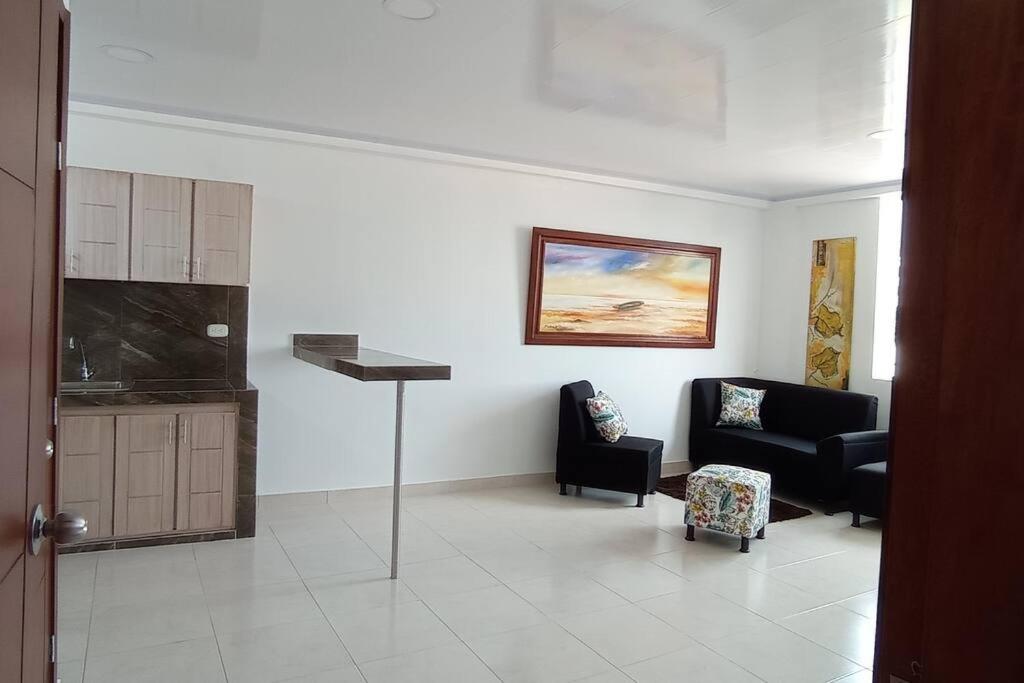 Edificio Tony - Alojamiento Aparta-Hotel - Housity