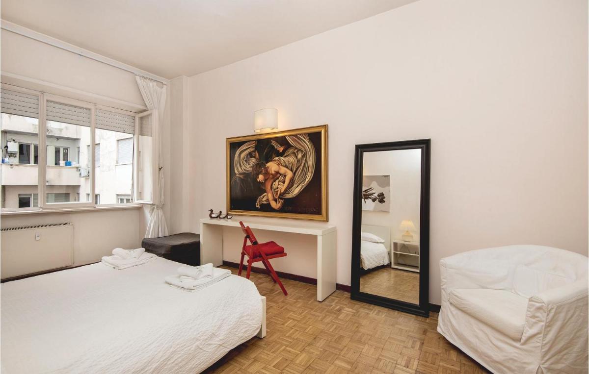 Falconieri - Housity