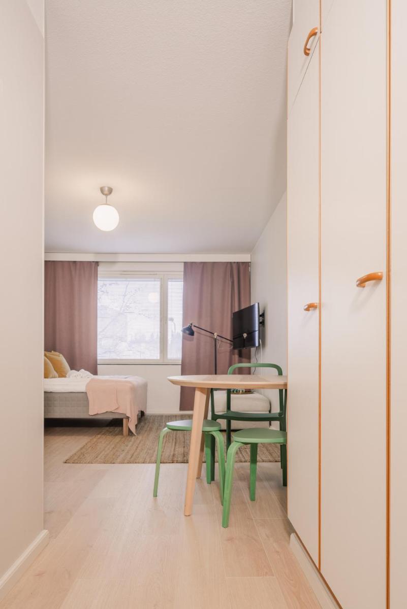 Fresh studio with balcony in central Turku - Housity
