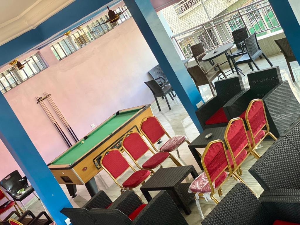 MTA Lounge and Leisures - Housity
