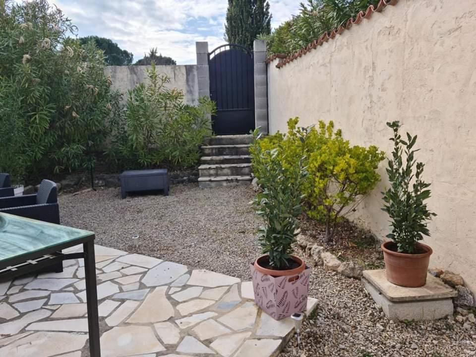 Studio climatisé dans villa calme à 15km de Cannes - Housity