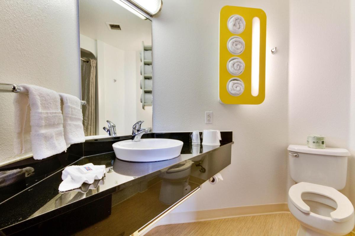 Motel 6-Lewisville, TX - Dallas - Housity