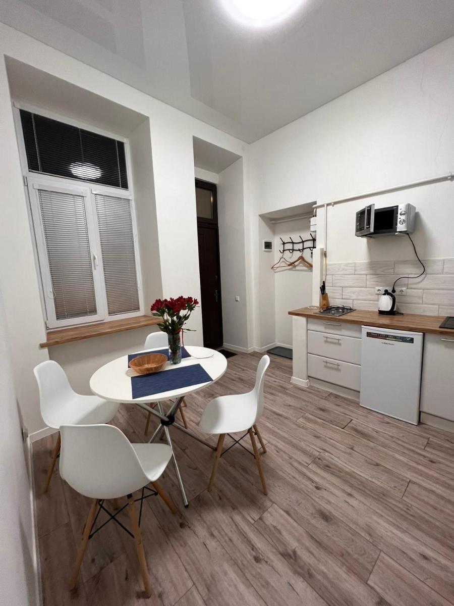 Transfer apartament І.Franka 59 - Housity
