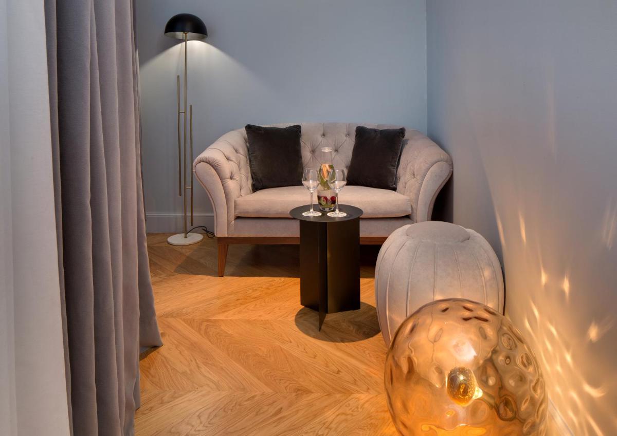 Coin salon dans l'établissement Hôtel Richer De Belleval - Relais & Châteaux