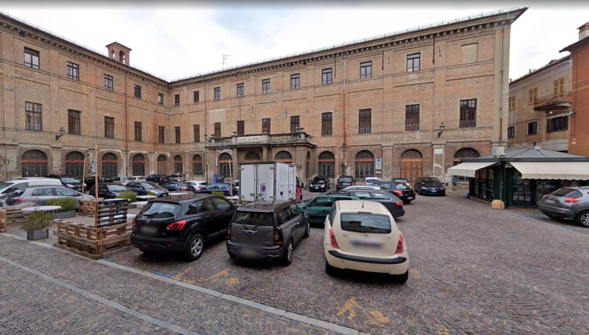 Due finestre sul cortile - Housity