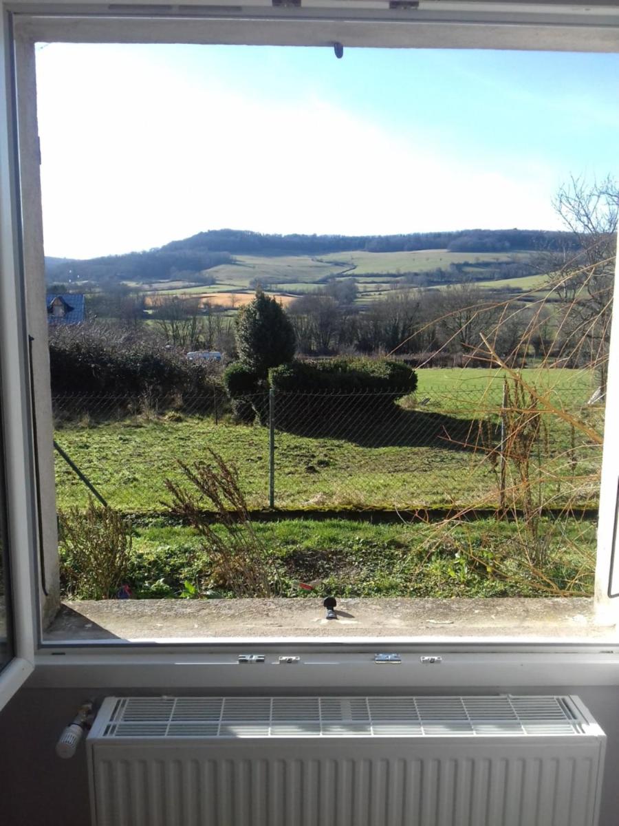 Agréable chambre meublée, vue sur la vallée de l'Auxois - Housity