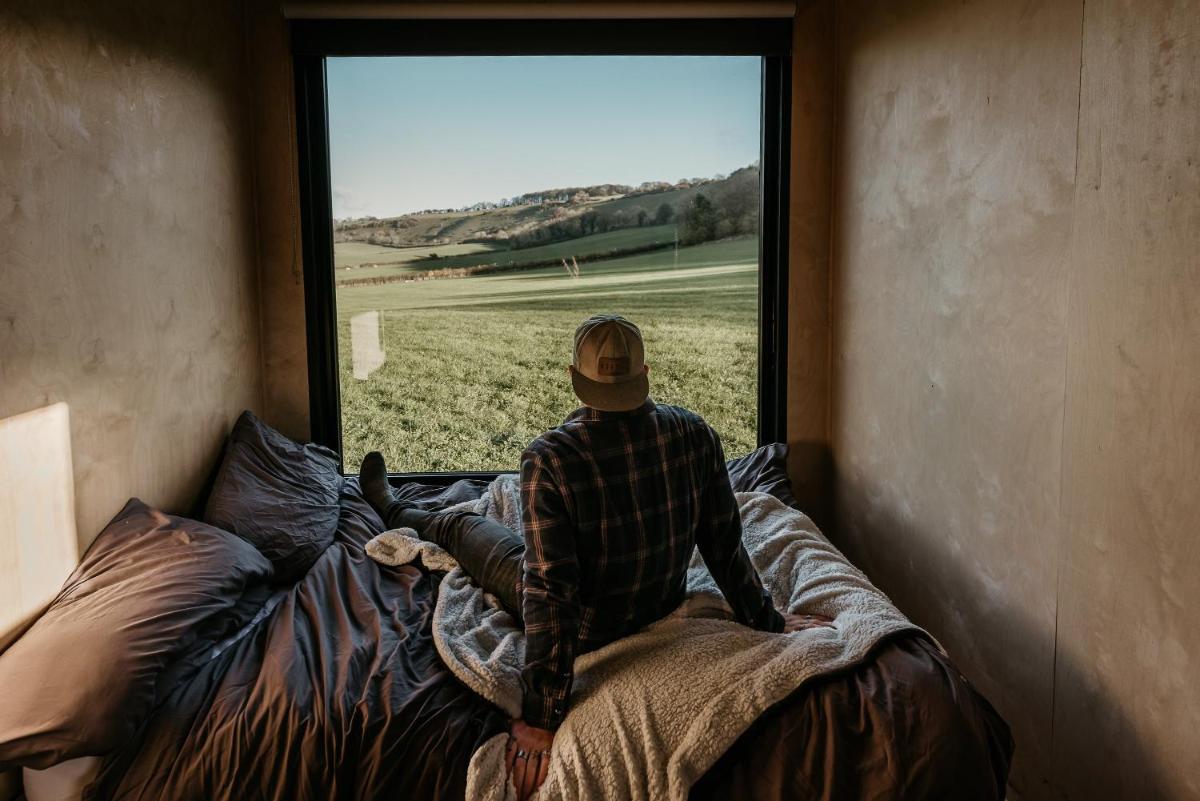 Off-grid, Eco Tiny Home Nestled In Nature - Housity
