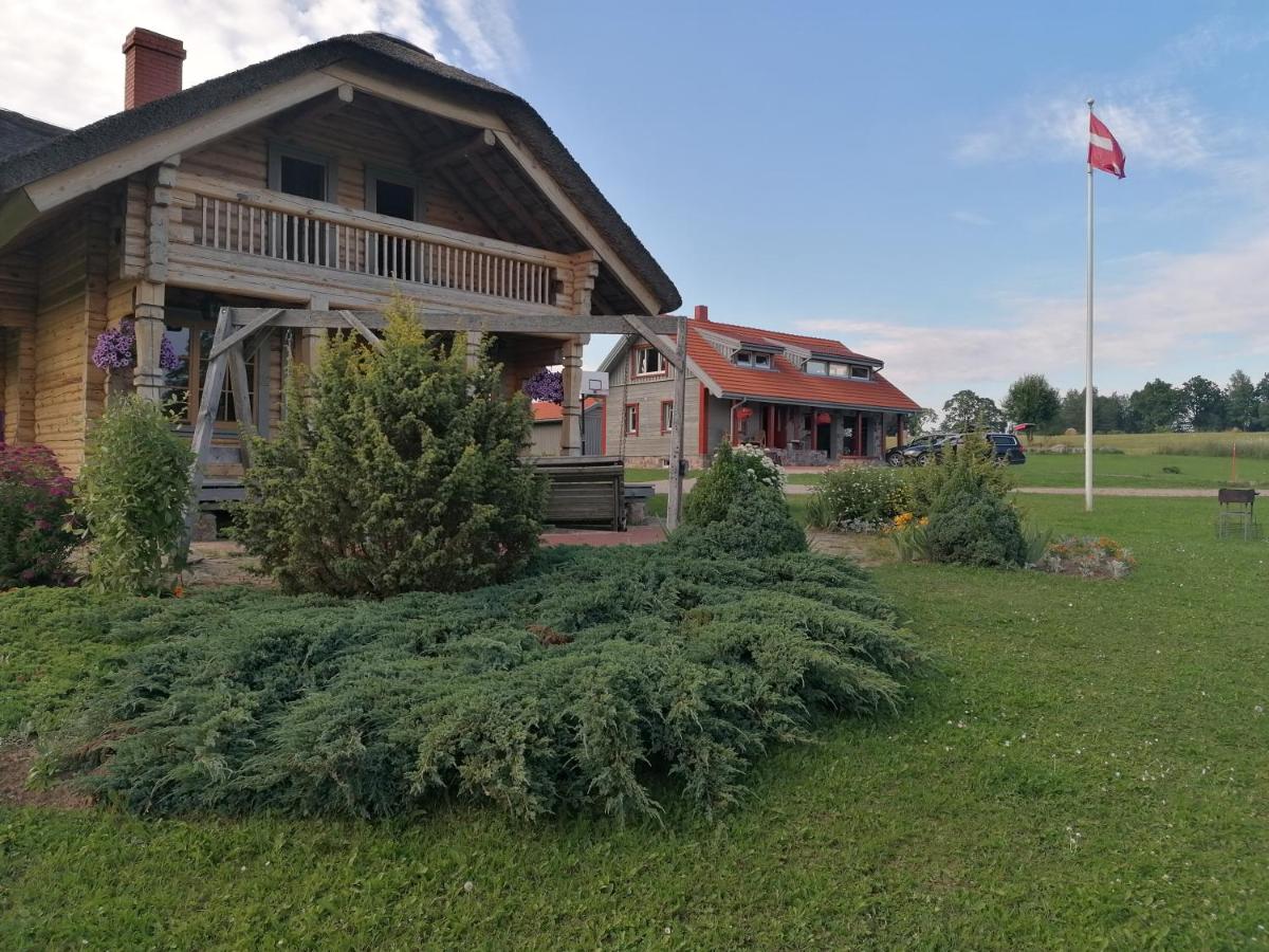 Guest House Unguri - Housity