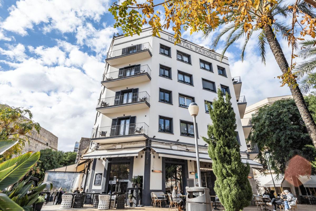 Suitetrails - Hostal Parque Ibiza